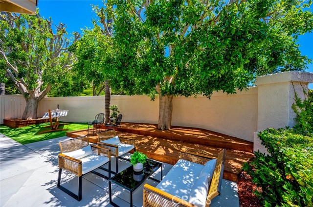 4 Saint Martin, Laguna Niguel CA: https://media.crmls.org/medias/de8d90a7-cb67-4d01-baa4-59913ee37b67.jpg
