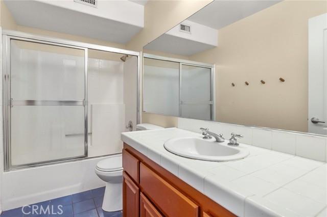 Detail Gallery Image 17 of 26 For 18739 Chapel Ln, Huntington Beach,  CA 92646 - 3 Beds | 2/1 Baths