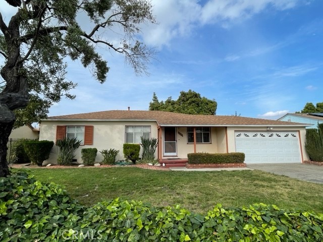 8600 Stansbury Avenue photo 1