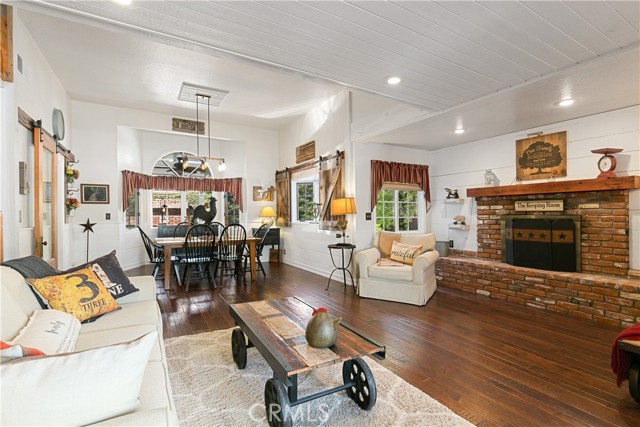 Detail Gallery Image 14 of 50 For 1261 N Tippetts, Anaheim,  CA 92807 - 4 Beds | 2/1 Baths