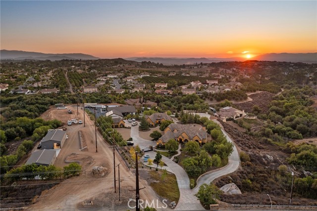 14787 Wood Road, Riverside CA: https://media.crmls.org/medias/de8ea890-6584-4477-bd0d-2b4055507206.jpg