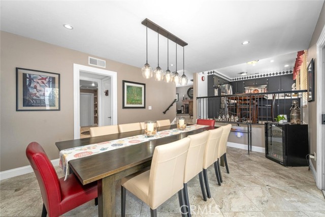 6786 Molokai Drive, Cypress CA: https://media.crmls.org/medias/de8f6369-1b23-40e2-bc15-34dda5e36dba.jpg