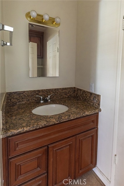 Detail Gallery Image 13 of 24 For 10428 Hopland St, Bellflower,  CA 90706 - 3 Beds | 1/1 Baths