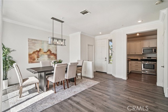 Detail Gallery Image 10 of 33 For 3406 E. Lochleven Ln. #B,  Orange,  CA 92869 - 3 Beds | 2/1 Baths