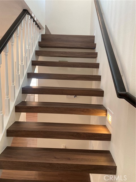 28769 Magnolia Way, Saugus CA: https://media.crmls.org/medias/de90a77c-f4ea-4822-b3c8-d021e704f2f1.jpg
