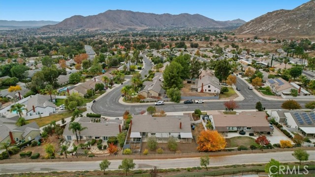 Detail Gallery Image 21 of 25 For 10412 Starshine Dr, Moreno Valley,  CA 92557 - 4 Beds | 2/1 Baths