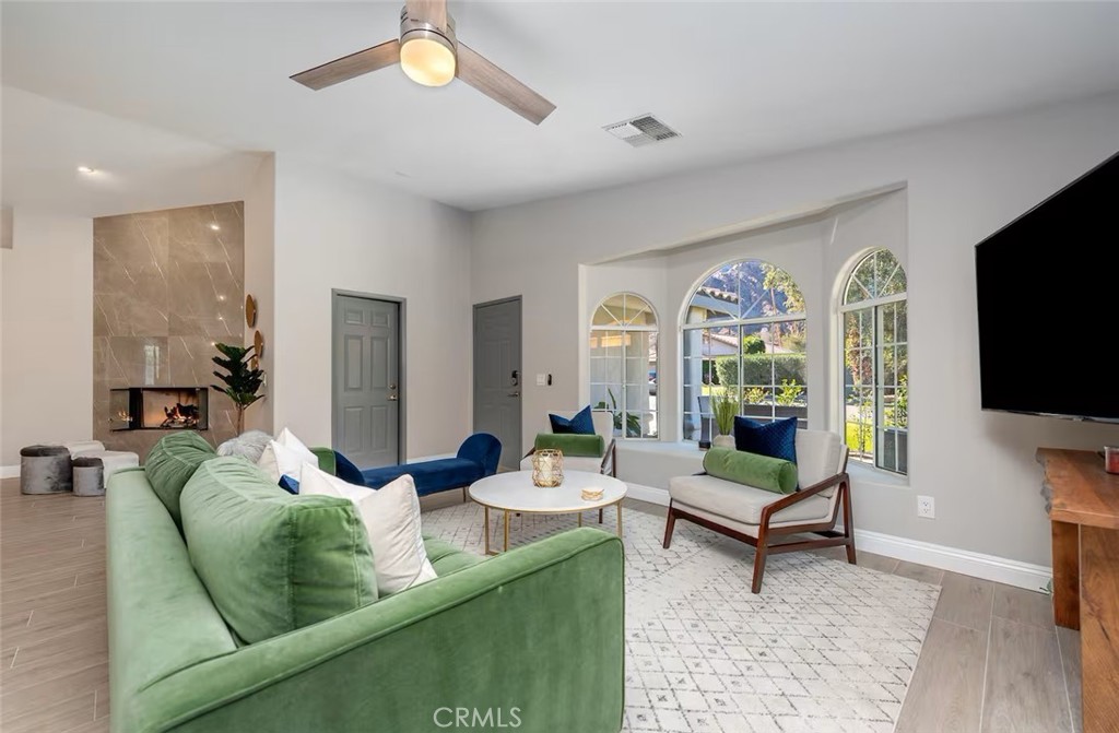 52060 Avenida Rubio