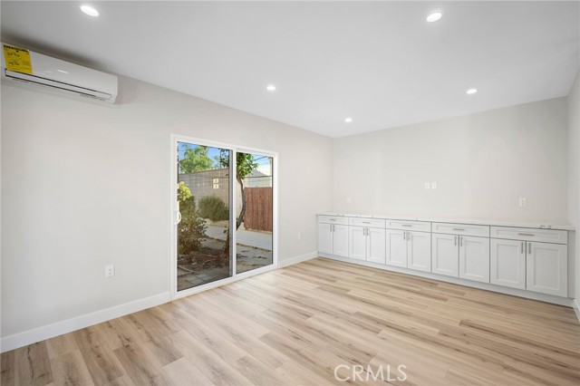 Detail Gallery Image 4 of 14 For 417 Riverdale Dr 415c,  Glendale,  CA 91204 - 1 Beds | 1 Baths