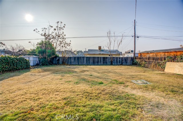 Detail Gallery Image 24 of 31 For 1015 Castaic Ave, Bakersfield,  CA 93308 - 2 Beds | 1 Baths