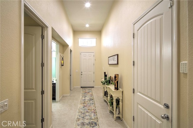 Detail Gallery Image 2 of 30 For 627 Windham Way, Chico,  CA 95973 - 3 Beds | 2 Baths