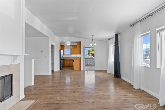 Detail Gallery Image 12 of 43 For 247 W 223rd St #D,  Carson,  CA 90745 - 2 Beds | 2 Baths