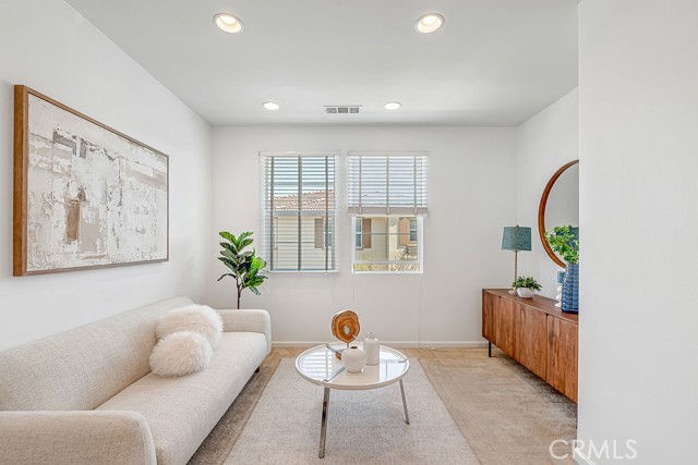 Detail Gallery Image 17 of 36 For 3071 E via Rosso, Ontario,  CA 91764 - 3 Beds | 2/1 Baths