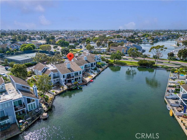 Detail Gallery Image 32 of 36 For 16090 Tortola Cir, Huntington Beach,  CA 92649 - 3 Beds | 3 Baths