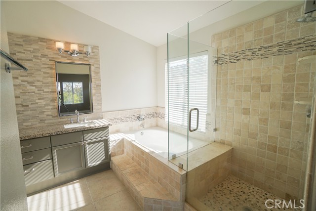 Detail Gallery Image 21 of 29 For 574 N Pageant Dr #E,  Orange,  CA 92869 - 3 Beds | 2/1 Baths