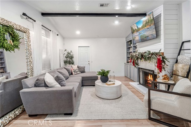 Detail Gallery Image 14 of 57 For 43034 Cherbourg, Lancaster,  CA 93536 - 3 Beds | 2 Baths