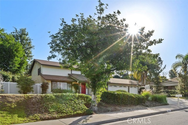 Detail Gallery Image 3 of 35 For 6140 Windemere Way, Riverside,  CA 92506 - 4 Beds | 2/1 Baths