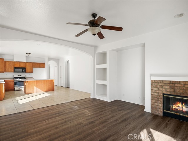 Detail Gallery Image 14 of 35 For 12357 Luna, Victorville,  CA 92392 - 4 Beds | 2 Baths