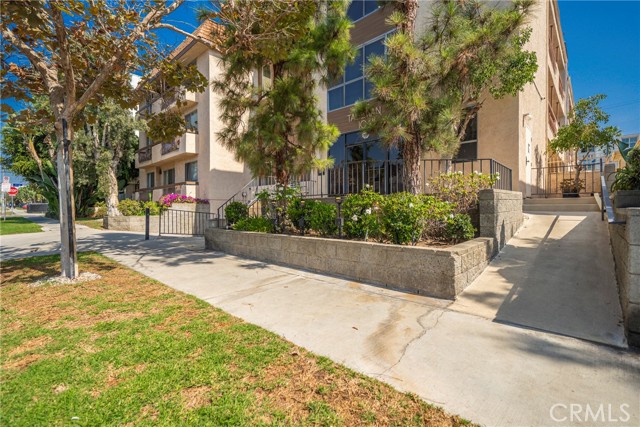 Detail Gallery Image 27 of 52 For 104 S Hayworth Ave #204,  Los Angeles,  CA 90048 - 2 Beds | 2 Baths