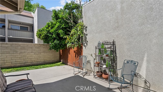 Detail Gallery Image 19 of 32 For 9001 Owensmouth Ave #3,  Canoga Park,  CA 91304 - 3 Beds | 2/1 Baths