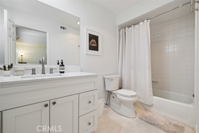 4455 Fulton Avenue, Sherman Oaks CA: https://media.crmls.org/medias/de969f2d-f131-42c5-94d5-f0a95a27b403.jpg