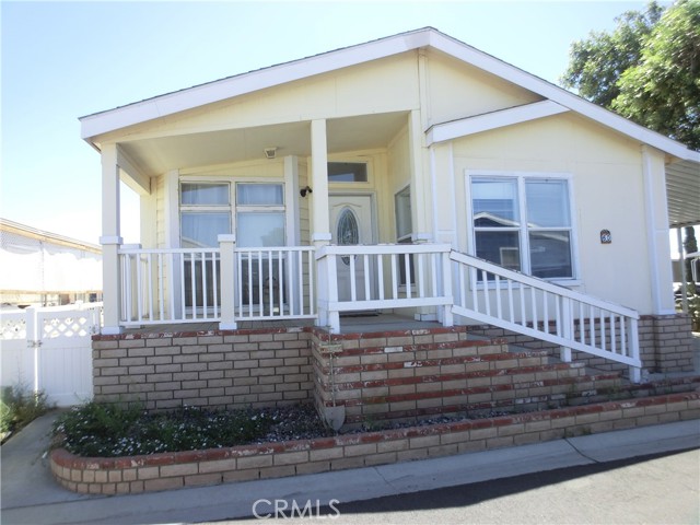20843 Waalew Road, Apple Valley CA: https://media.crmls.org/medias/de96a1ac-9ea9-4fa2-81b2-375406548e98.jpg