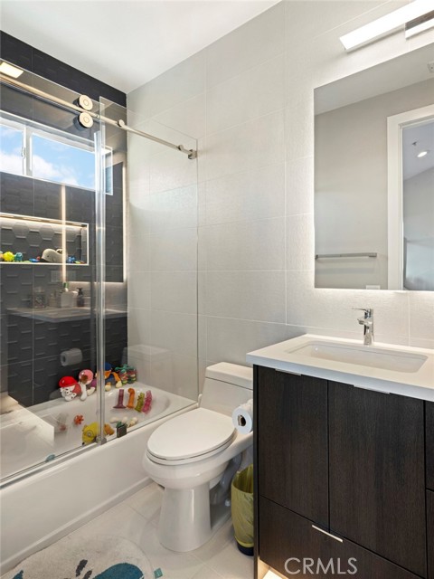 Detail Gallery Image 26 of 49 For 3111 Gardenia, Yorba Linda,  CA 92886 - 6 Beds | 7/1 Baths