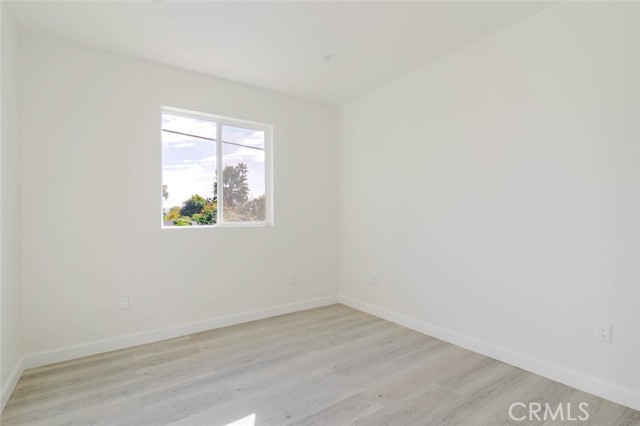 Detail Gallery Image 20 of 28 For 17426 Roscoe Bld, Northridge,  CA 91325 - 3 Beds | 2/1 Baths