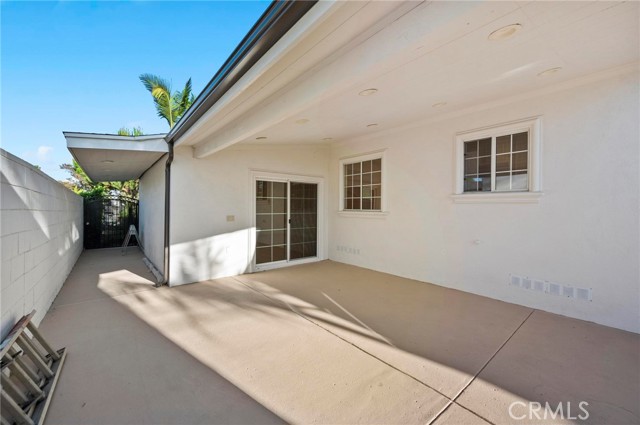 13358 Blythe Street, North Hollywood CA: https://media.crmls.org/medias/de98d877-8b98-4683-ade9-d159565e9c92.jpg