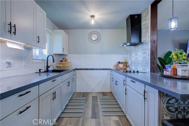 Image 11 of 34 For 7139 Center  