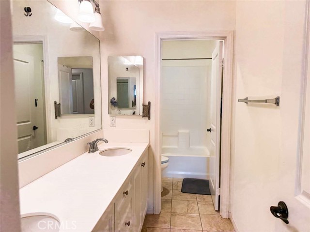 Detail Gallery Image 8 of 16 For 6641 Eucalyptus, Chino,  CA 91710 - 5 Beds | 3 Baths