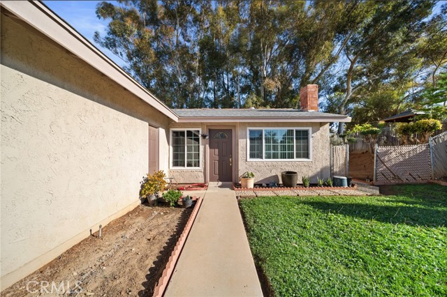 Detail Gallery Image 5 of 29 For 2313 Mesquite, Corona,  CA 92882 - 3 Beds | 2 Baths