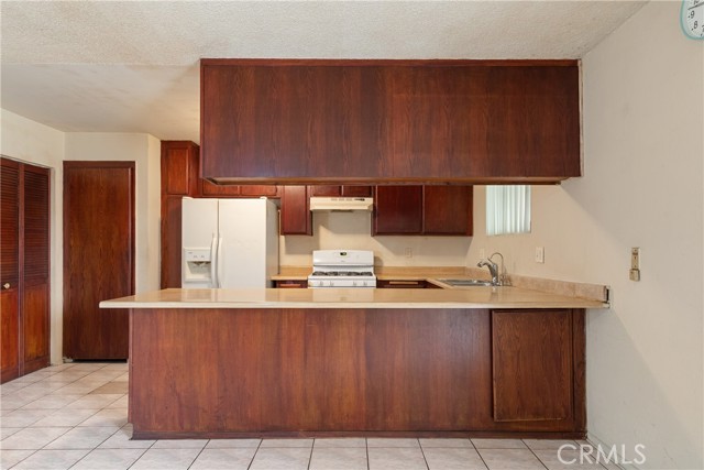 Detail Gallery Image 12 of 29 For 333 West Grand Avenue, Pomona,  CA 91766 - 3 Beds | 2 Baths