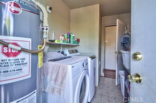 140 Inca Drive, Soledad CA: https://media.crmls.org/medias/de9a5ad6-6cd2-4af0-8dcd-0f25b2d4fad7.jpg