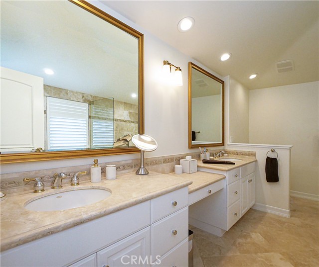 Detail Gallery Image 19 of 51 For 4711 Sugarhill Dr, Rolling Hills Estates,  CA 90274 - 5 Beds | 3/2 Baths