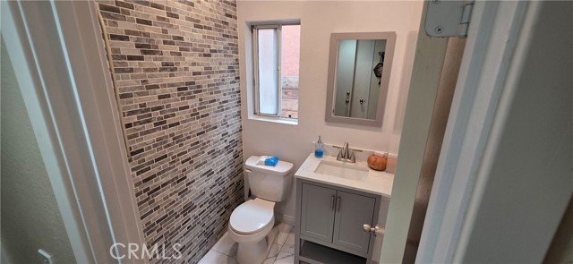 Detail Gallery Image 9 of 42 For 11766 San Ribas, Fontana,  CA 92337 - 3 Beds | 2/1 Baths