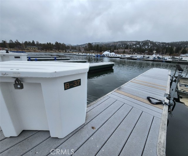Detail Gallery Image 2 of 6 For 400 Pine Knot Blvd #B-23, Big Bear Lake,  CA 92315 - – Beds | – Baths