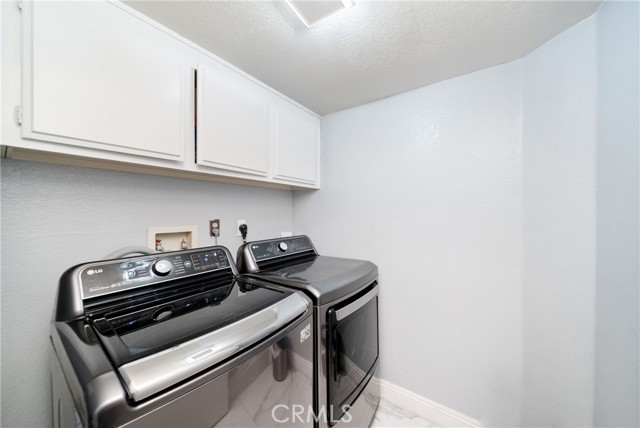 13555 Via San Remo, Chino Hills CA: https://media.crmls.org/medias/de9c4558-9af8-43be-96b8-17376e188a2d.jpg