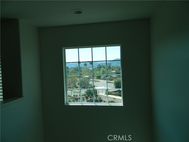 Detail Gallery Image 14 of 28 For 24231 Buckeye, Murrieta,  CA 92562 - 4 Beds | 3 Baths