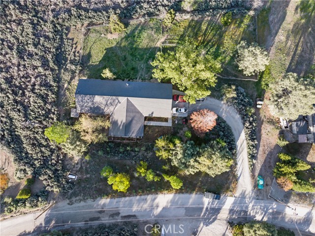 Detail Gallery Image 2 of 42 For 24980 Sunset Way, Tehachapi,  CA 93561 - 4 Beds | 2/1 Baths