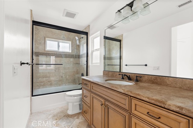 Detail Gallery Image 36 of 54 For 122 9th Street, Huntington Beach,  CA 92648 - 3 Beds | 3/2 Baths