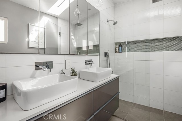 1616 Stanford Avenue, Redondo Beach, California 90278, 3 Bedrooms Bedrooms, ,2 BathroomsBathrooms,Residential,Sold,Stanford,SB22034123