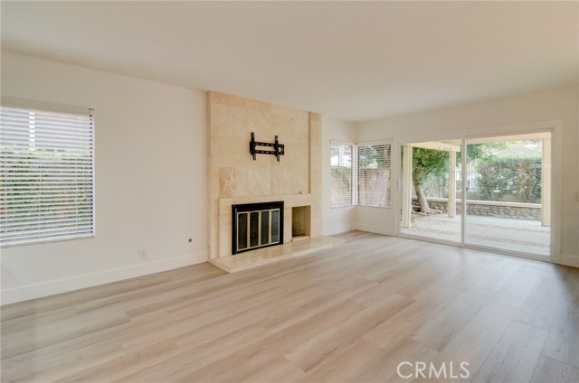 Detail Gallery Image 8 of 36 For 27 Earlymorn, Irvine,  CA 92614 - 4 Beds | 2/1 Baths