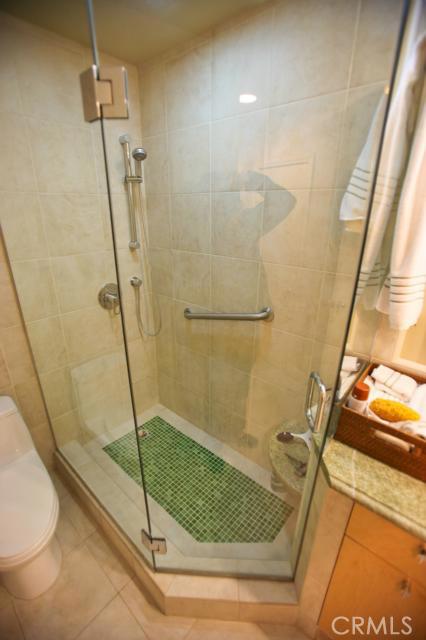 565 Esplanade, Redondo Beach, California 90277, 1 Bedroom Bedrooms, ,1 BathroomBathrooms,Residential,Sold,Esplanade,SB14046853