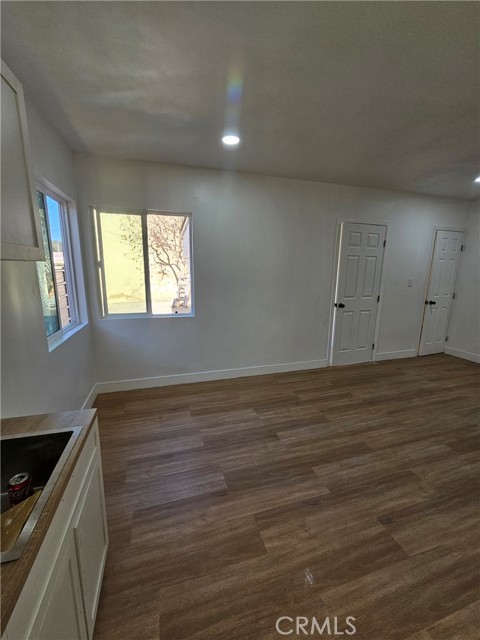 Detail Gallery Image 17 of 23 For 10657 Sherman, Sun Valley,  CA 91352 - 3 Beds | 2 Baths