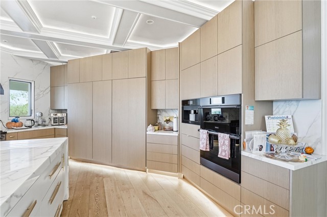 Detail Gallery Image 19 of 55 For 381 S Henning Way, Anaheim,  CA 92807 - 6 Beds | 6 Baths