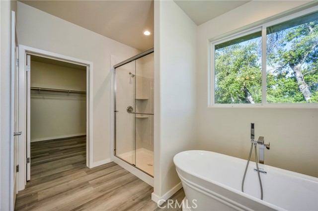 Detail Gallery Image 16 of 29 For 18904 Timber Point Rd, Hidden Valley Lake,  CA 95467 - 3 Beds | 2/1 Baths