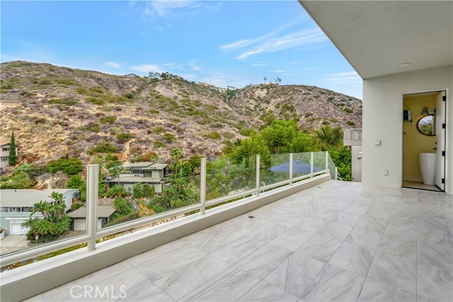 Detail Gallery Image 61 of 68 For 553 Temple Hills Dr, Laguna Beach,  CA 92651 - 5 Beds | 4/1 Baths