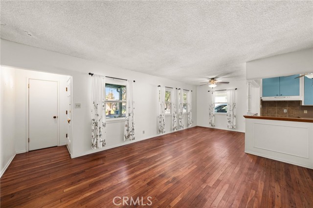10917 Montecito Drive, El Monte CA: https://media.crmls.org/medias/dea20572-5906-4ac3-8bdf-39b7e298aa43.jpg