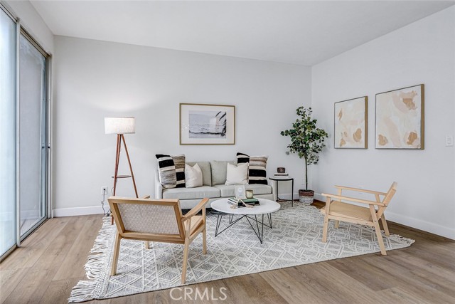 Detail Gallery Image 18 of 39 For 501 Herondo #18,  Hermosa Beach,  CA 90254 - 3 Beds | 2 Baths