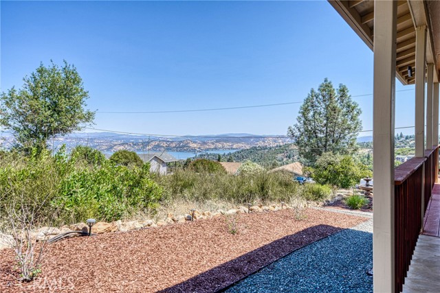 5611 Cherokee Drive, Kelseyville CA: https://media.crmls.org/medias/dea33b5c-4945-456a-ad3b-c7aa872d2cbc.jpg